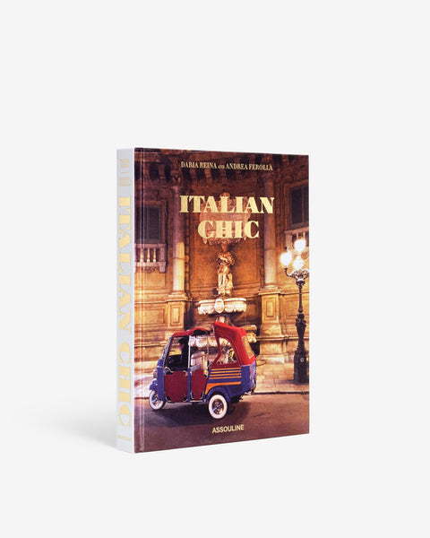Italian Chic by Photography by Daria Reina; illustrations by Italian Chic by Photography by Daria Reina; illustrations by